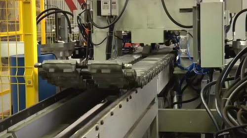 機械化制造坦克履帶,非常牢固