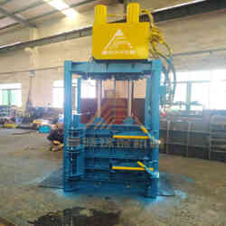 供應立式液壓打包機昌曉環保機械生產供應信息